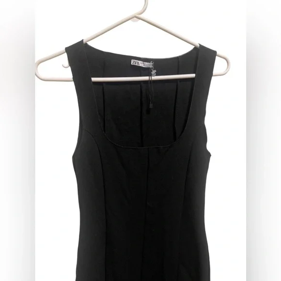 🆕 Zara Structured U-neck Flared Mermaid Midi Dress in Midnight Black NWOT - Picture 7 of 8